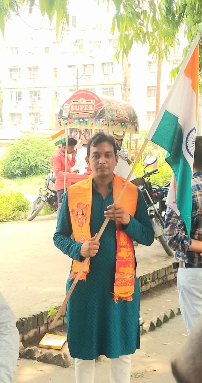 “अलोक सिंह रास्ट्रीय संगठन मंत्री भोजपुरी विकास संस्थान : युवाओं को जागरूक करने वाले समाजसेवी, आजमगढ़ के विकास की नई पहचान”